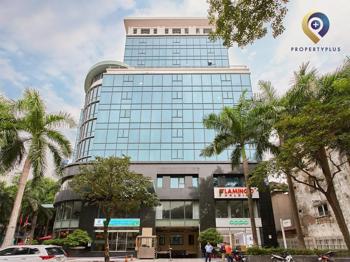 Hình ảnh mặt ngoài tòa nhà Vinafor Building tại quận Hai Bà Trưng.